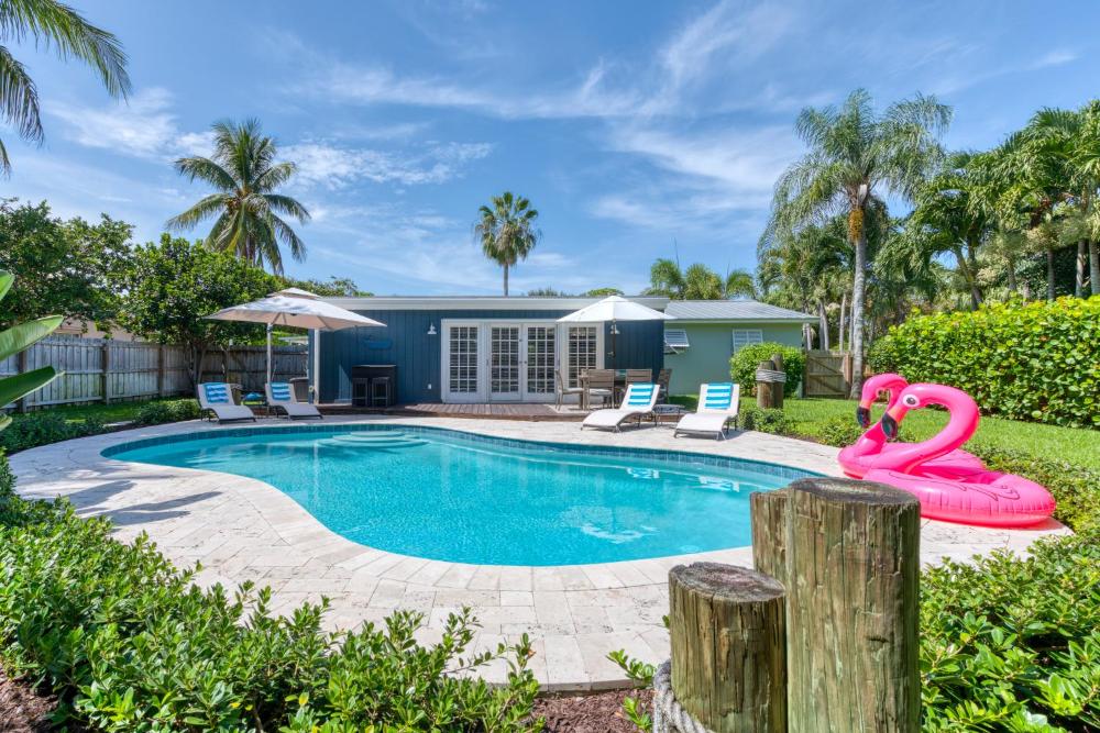 Villa with Private Pool interior